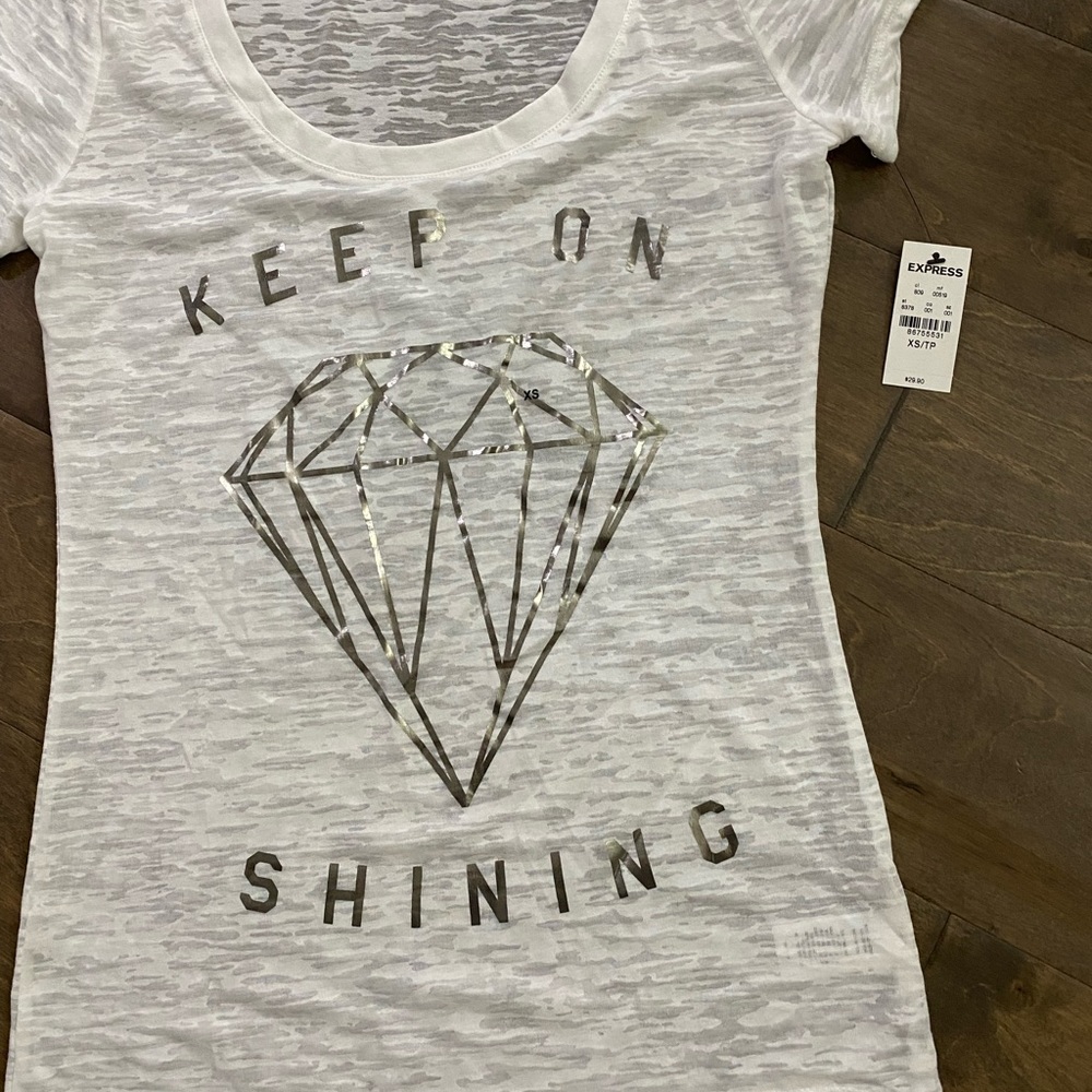 Express NWT T-Shirt